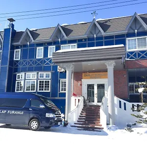 酒店 麻布呋喃木屋, 中富良野町